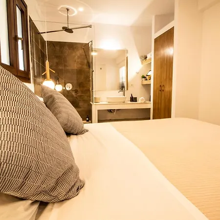 The Lookout, Boutique Villa. * Sivota